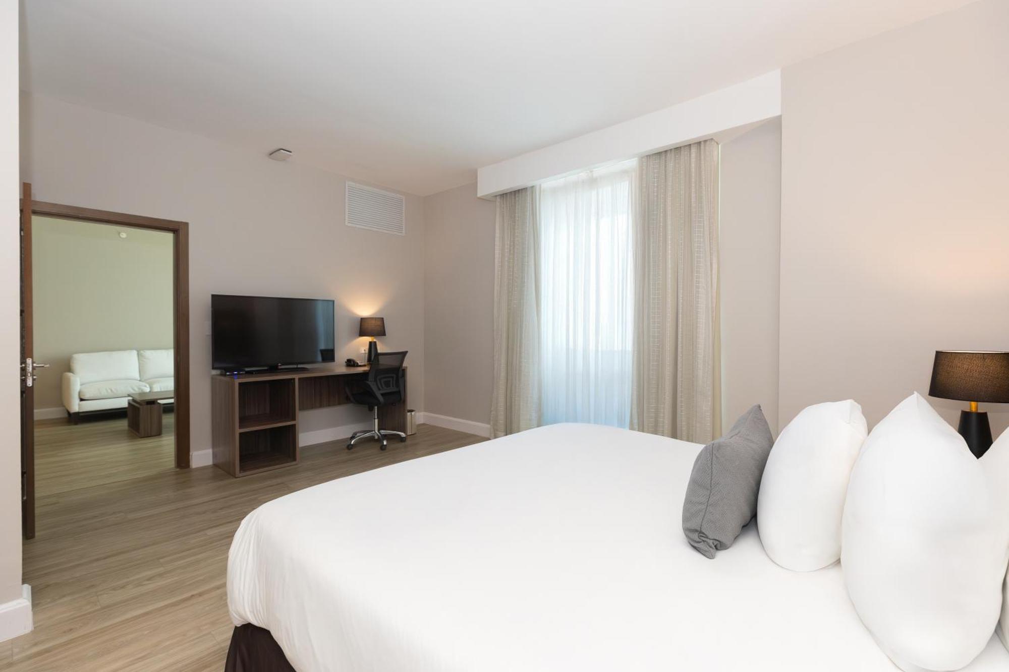 Victoria And Hotel 4*